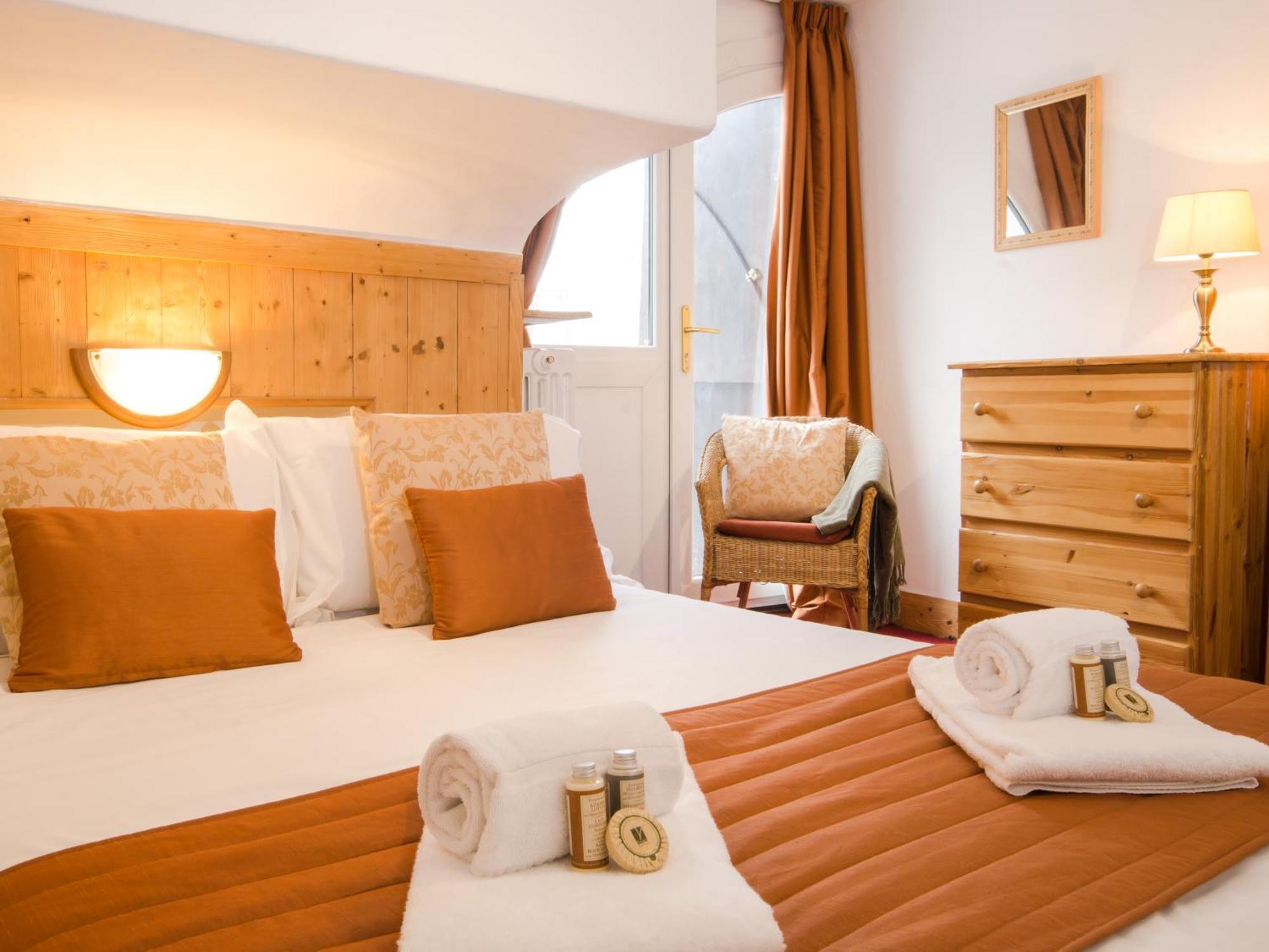 Rond Point D Arbois Hotel 2*